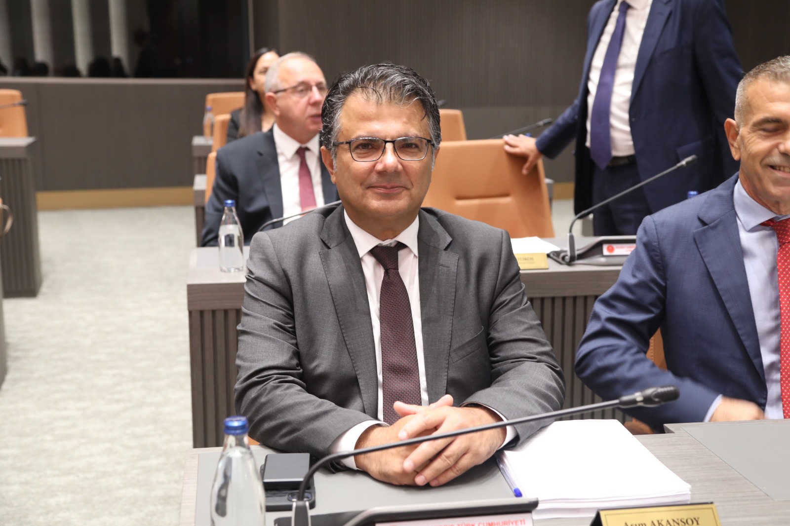 Akansoy: Hükümet bütünlüğünü yitirdi