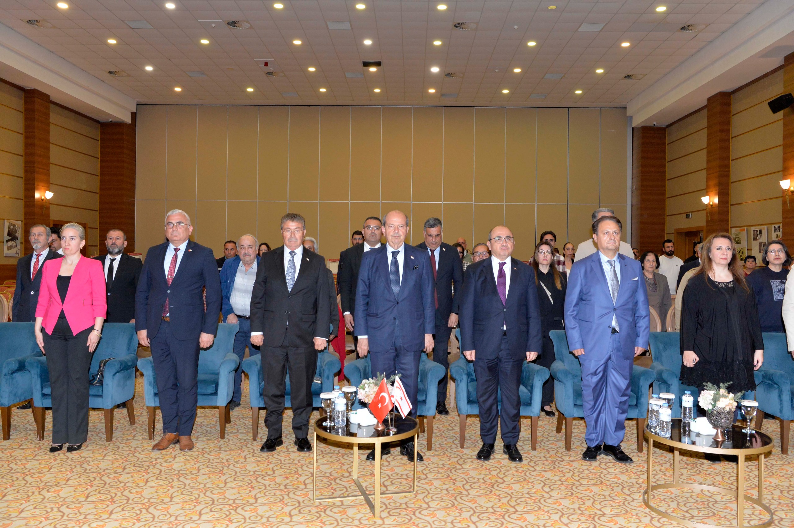 “Özgürlüğün Kıyısında” belgeselinin ilk gösterimi yapıldı…