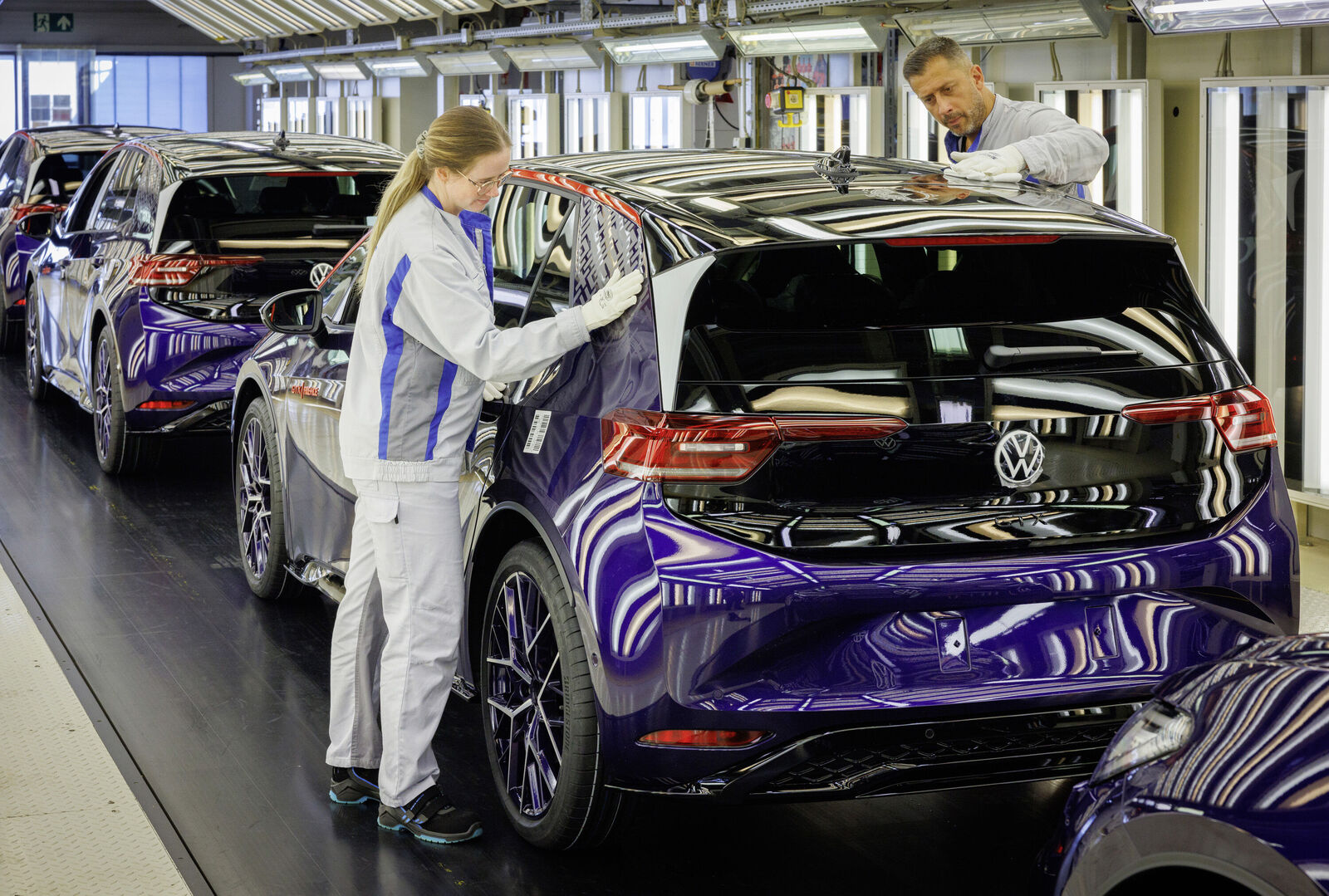 Volkswagen, 88 yıllık tarihinde ilk kez Almanya'daki bir fabrikasını kapatıyor