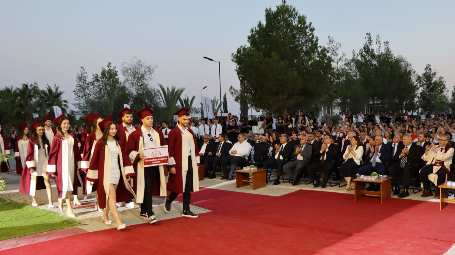 Atatürk Öğretmen Akademisi mezuniyet töreni yapıldı