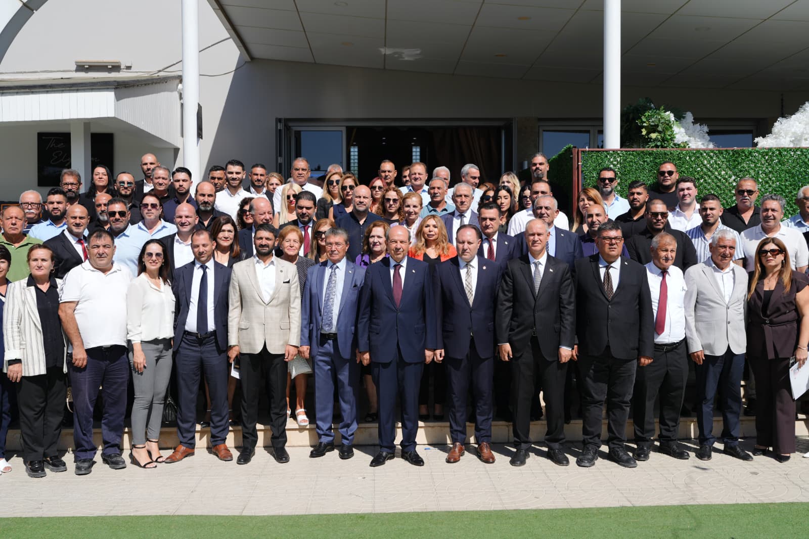 Tatar: Kıbrıs’ta gelecek iki devletle kurulacak, federasyon tarihe gömüldü