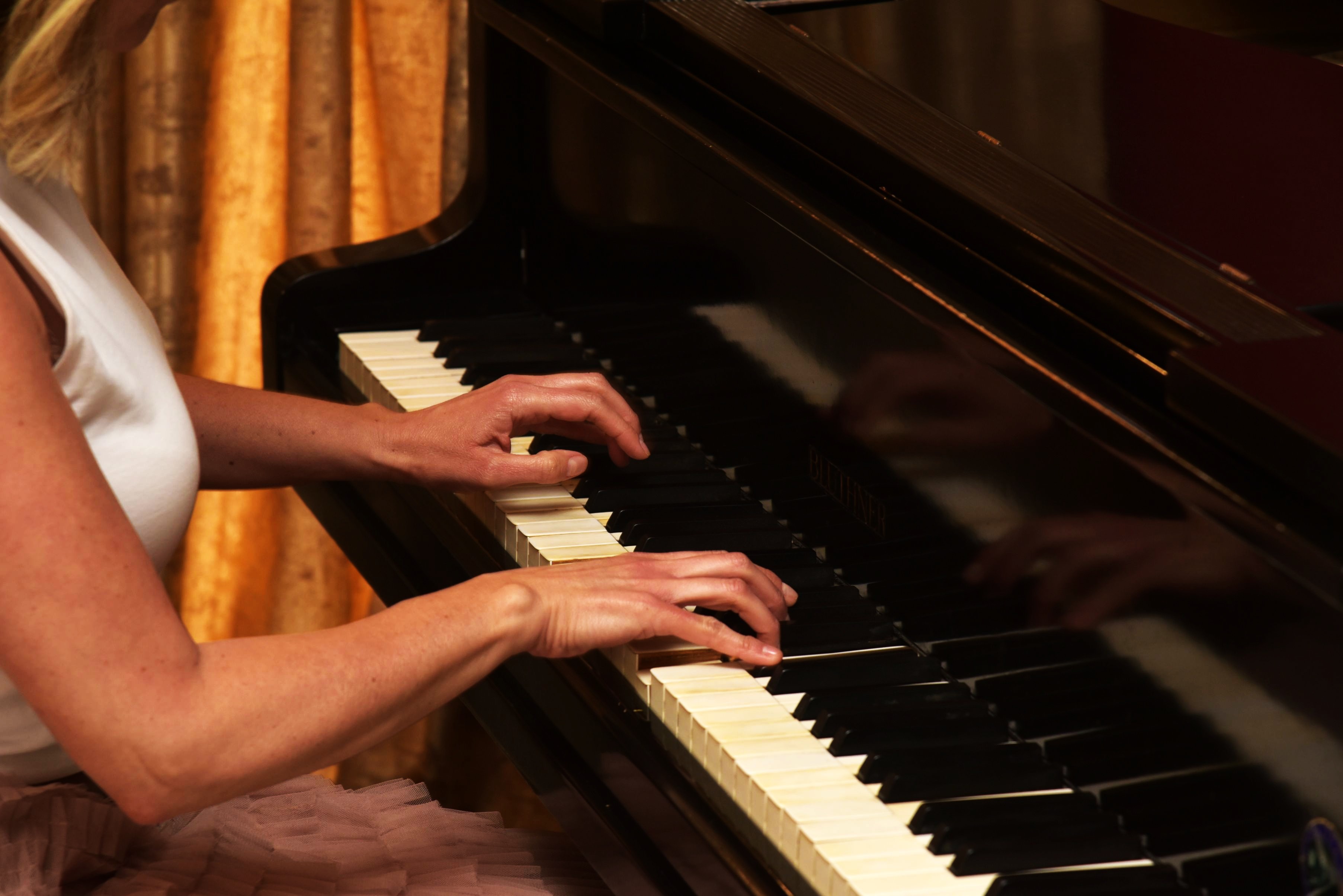 1748759226608RÜYA TANER RÖP MER - TİM (2).JPG