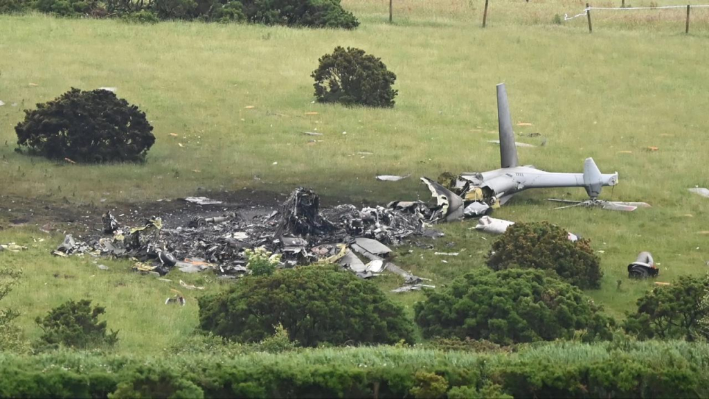 İngiltere'de askeri helikopter düştü: Üç asker öldü