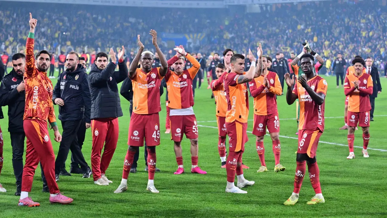 Galatasaraylı futbolculardan derbi sonrası paylaşım!