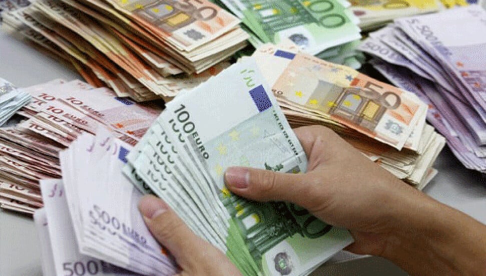 Güney Kıbrıs’ta çalışanların 37,8’inin brüt maaşı 1500 euronun altında