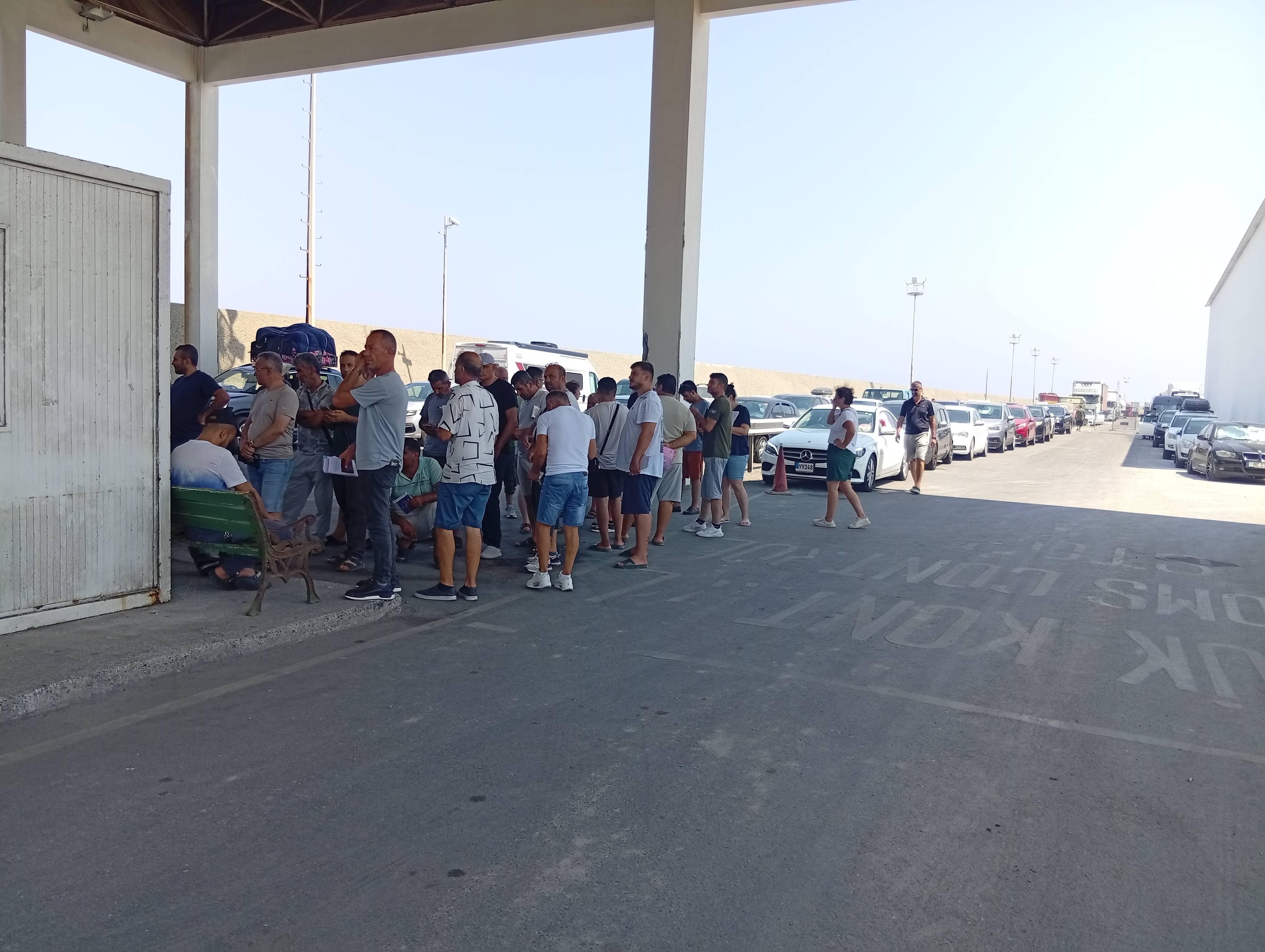 Kanatlı: Hem çalışanlar, hem de yolcular ciddi sıkıntılar yaşıyor