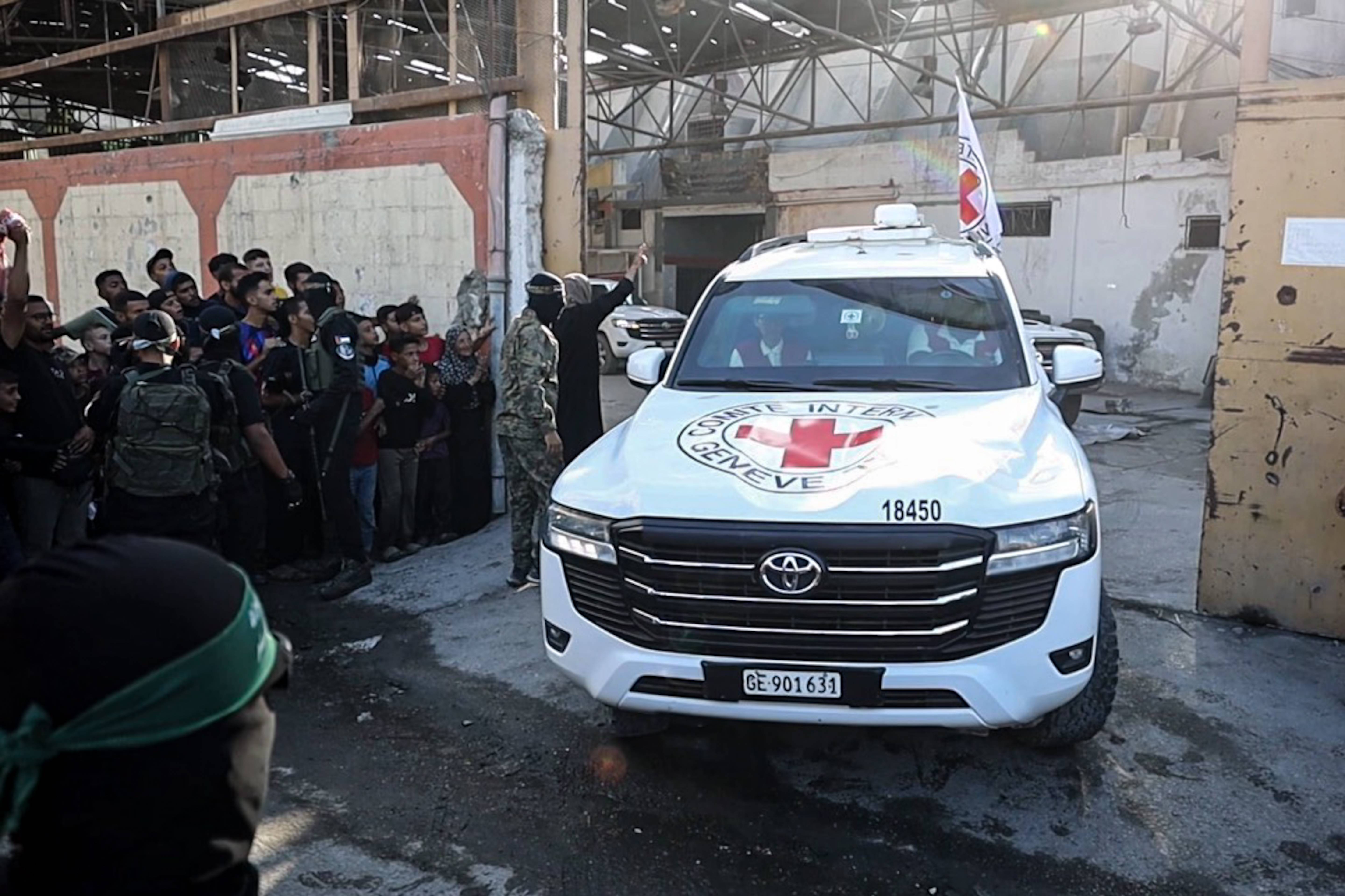 Hamas, Gazze'deki 20 İsrailli esirin tümünü teslim etti