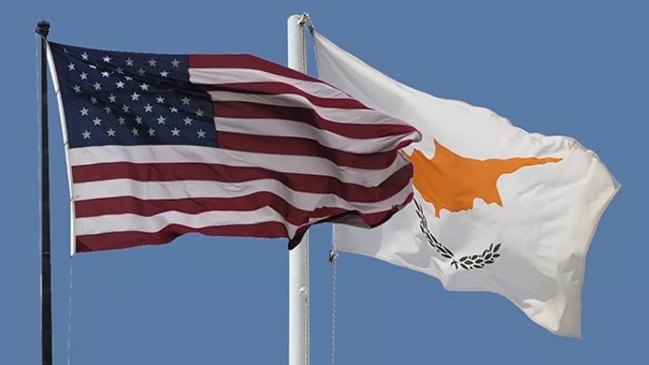 Güney Kıbrıs’a yönelik Amerikan silah ambargosunun kaldırılması kararı uzatıldı