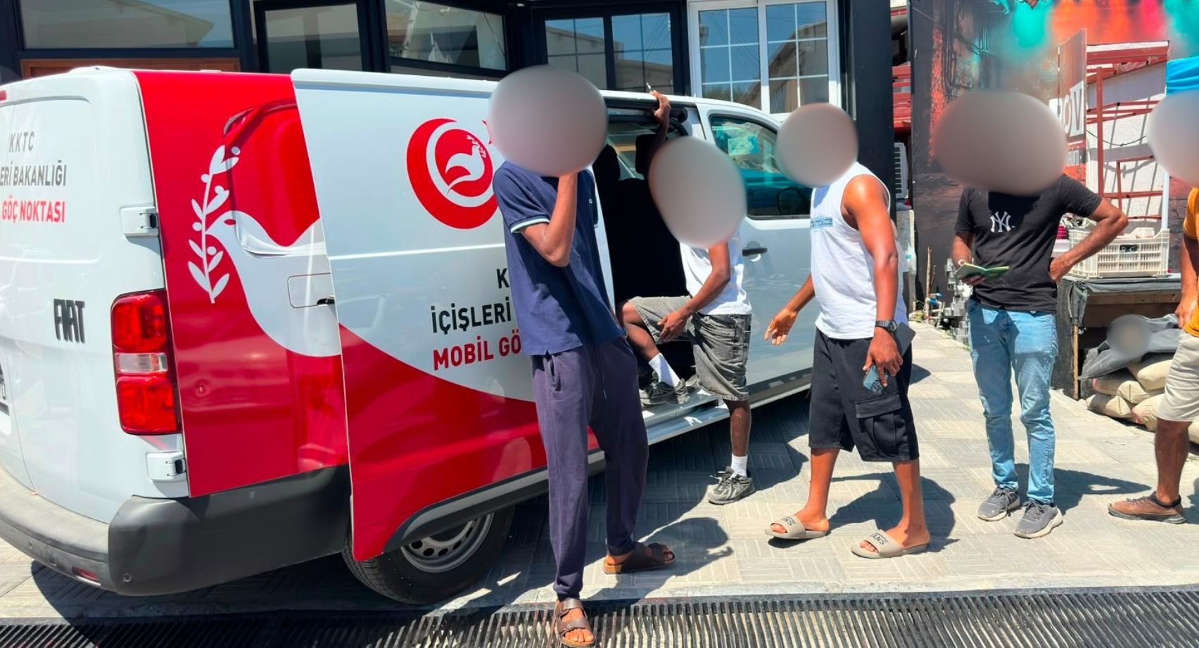 Muhaceret denetimlerinde 7 kişi ikamet izinsiz çıktı