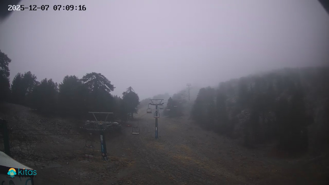 Güney'de sarı alarm devam ediyor: Trodos’a kar düştü!