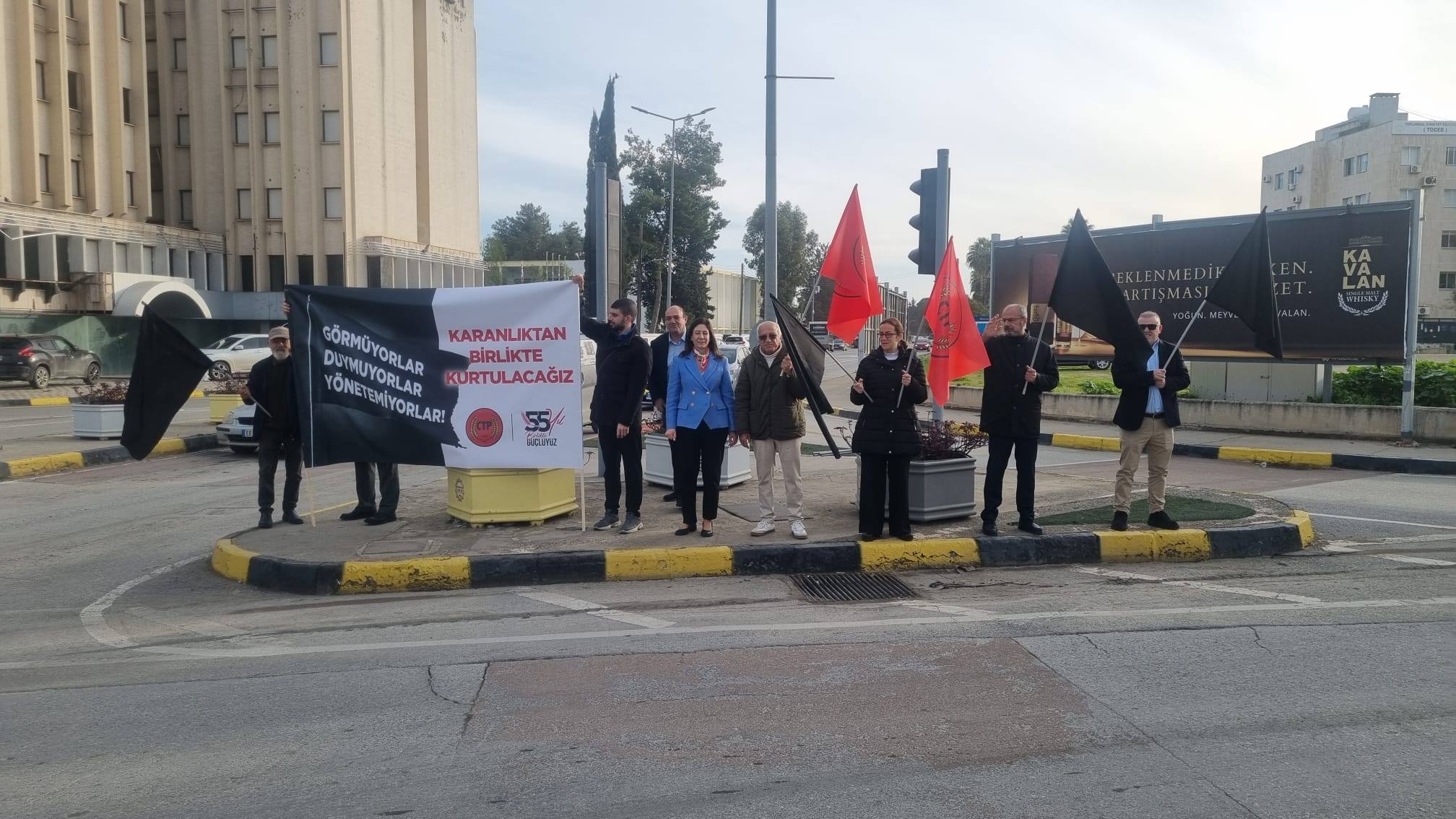 CTP sokakta: Karanlıktan birlikte kurtulacağız