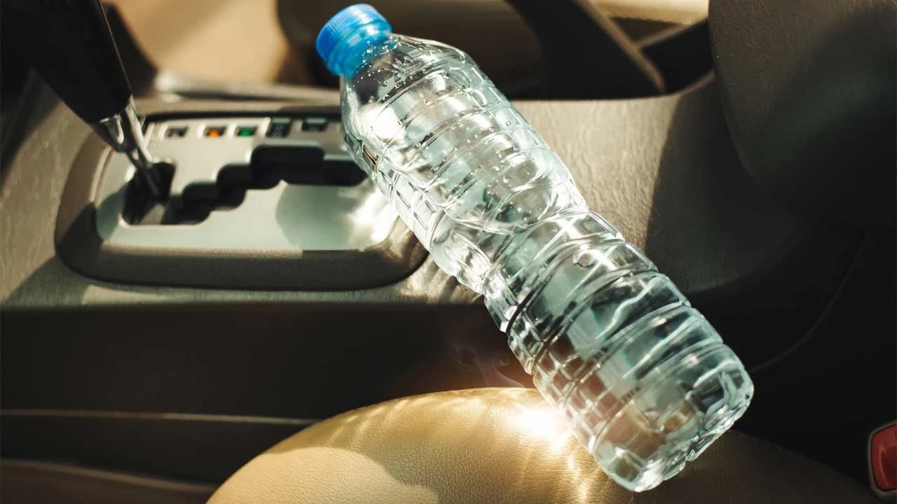 İçi dolu plastik su şişeleri yangın çıkarıyor!