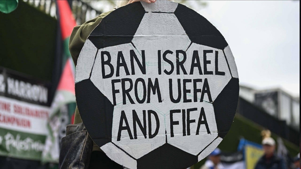 İngiltere'de İsrail'in futboldan men edilmesi için 25 bin imza toplandı