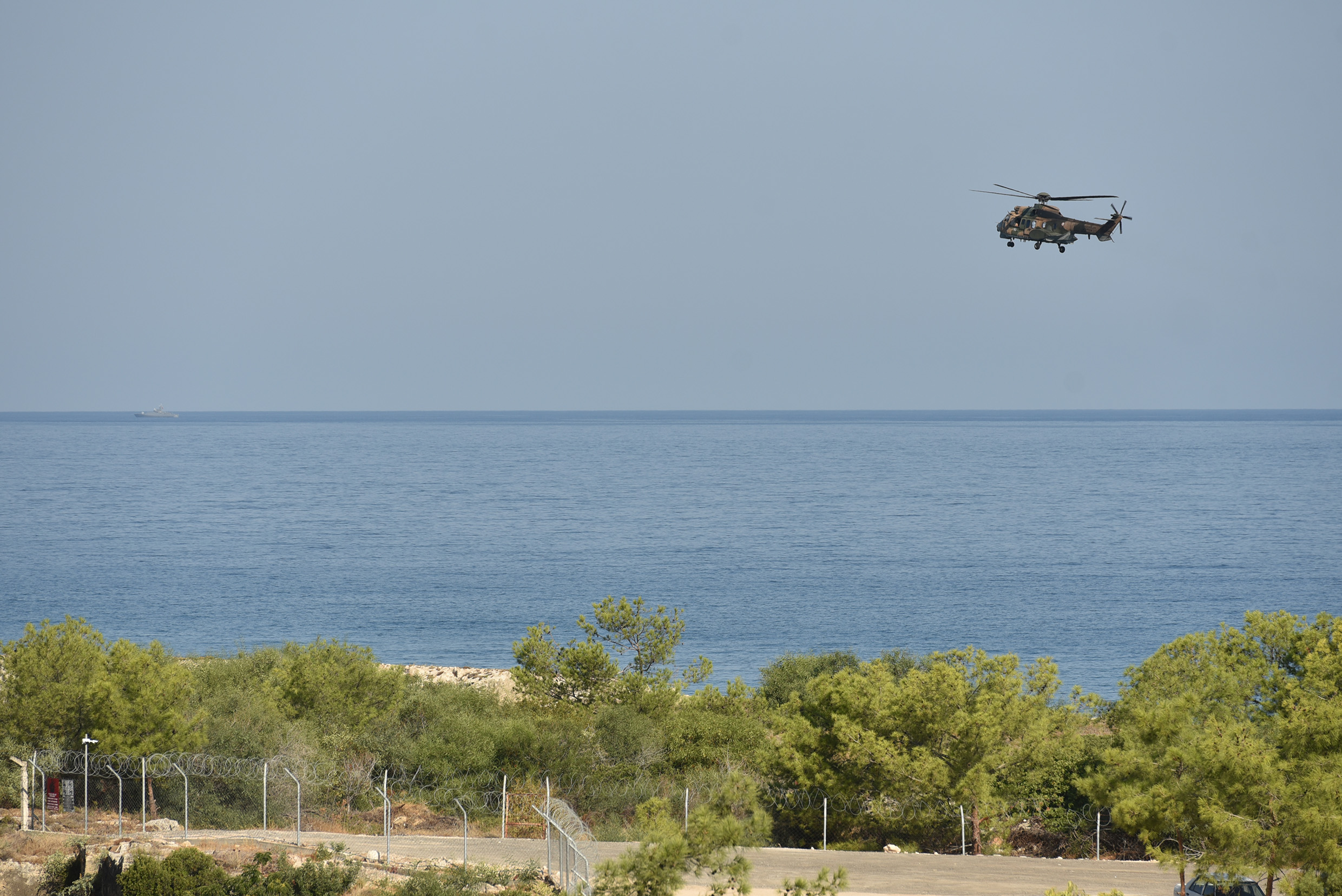 Girne’deki gemi faciasında 4'üncü gün: Kayıp 20 kişiyi arama çalışmaları sürüyor