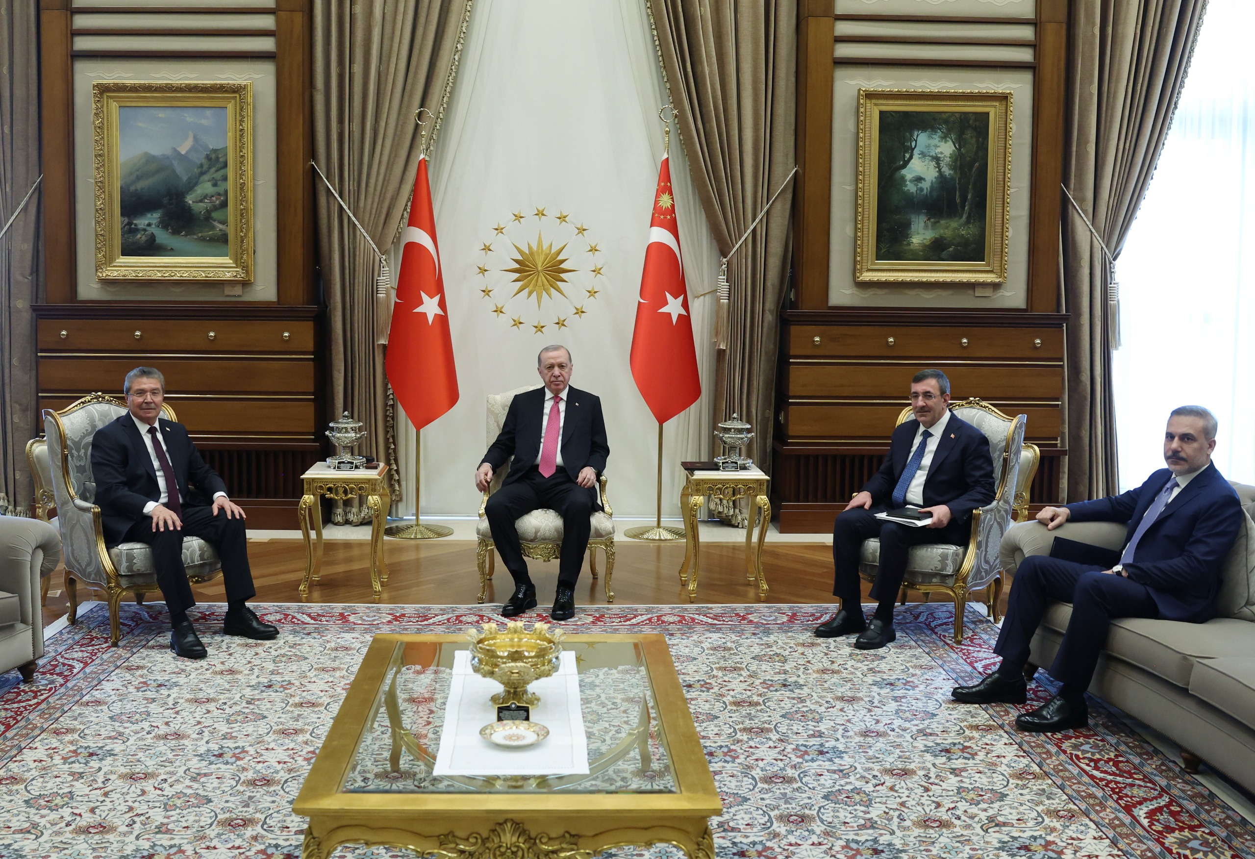 Başbakan Üstel, Erdoğan ve Yılmaz ile bir araya geldi