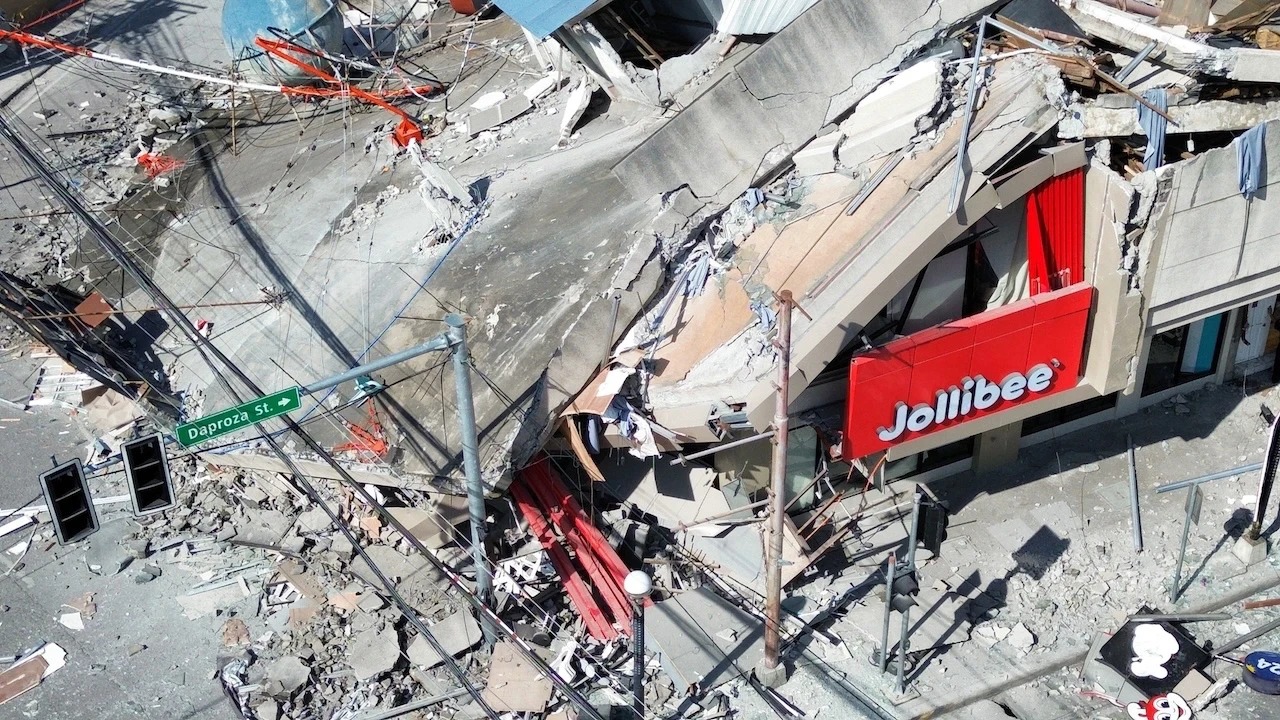 Filipinler'de deprem felaketi: Çok sayıda ölü ve yaralı var