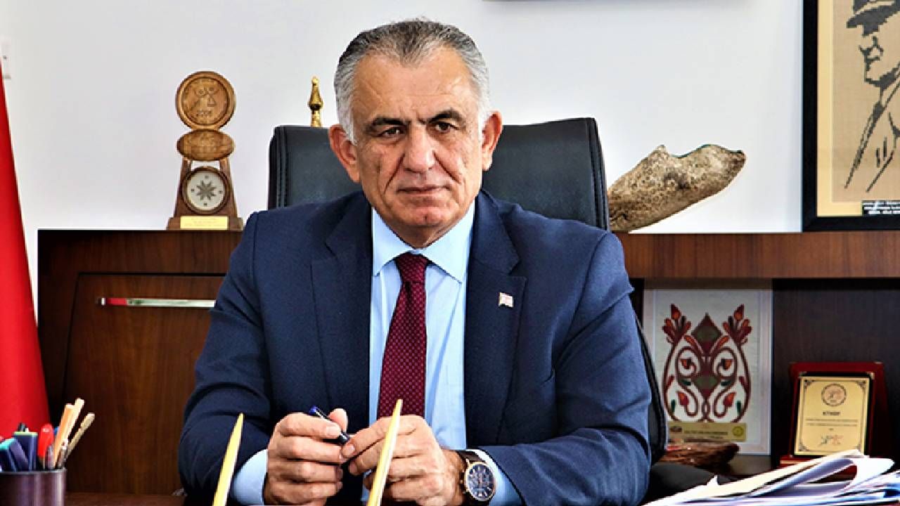 Çavuşoğlu: Rum öğrencilerin düşmanlık duygularıyla eğitilmesi kabul edilemez