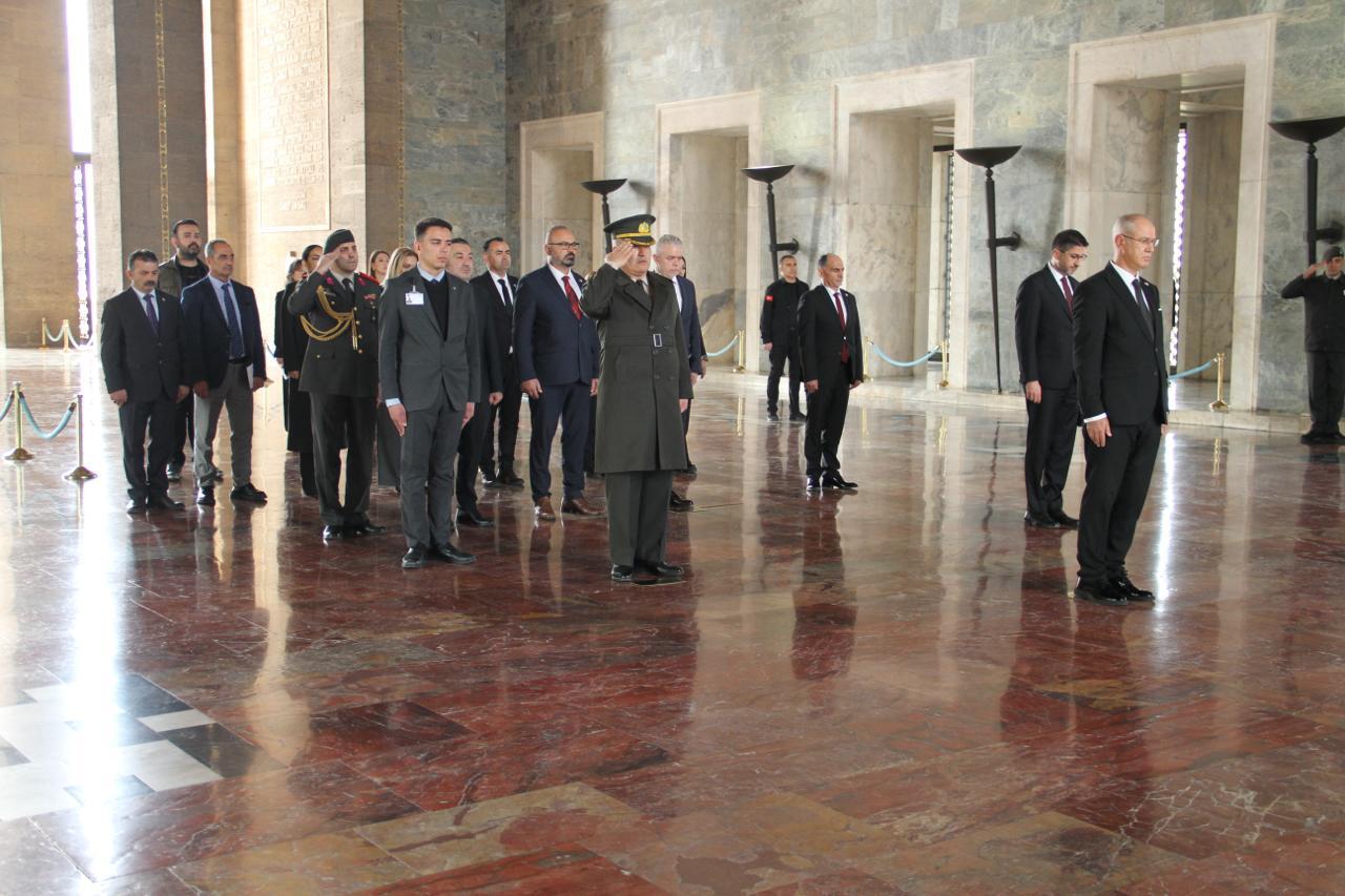 Hasipoğlu, Anıtkabir'i ziyaret etti