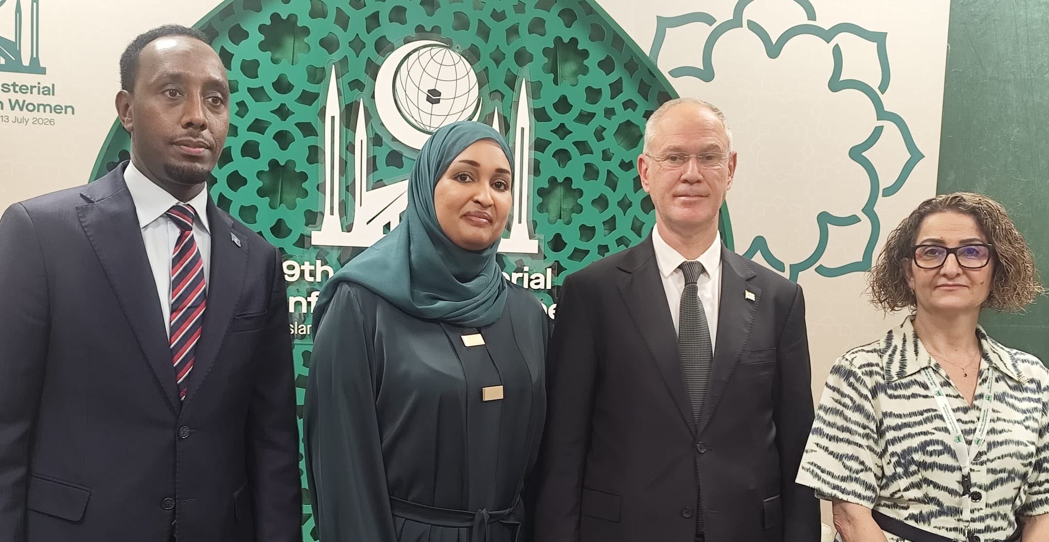 Hasipoğlu, Somali Aile ve İnsan Hakları Bakanı Makhzoumi ile görüştü