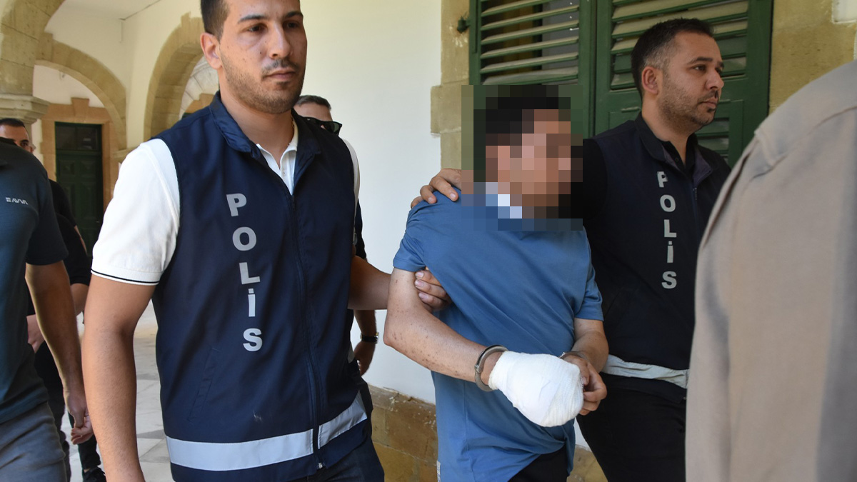 Bıçaklı saldırgana 7 gün daha... Girne'de villa kiraladı, uçuşundan vazgeçti
