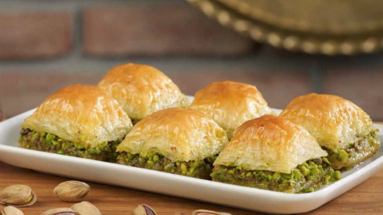 Türkiye’nin en ünlü baklavacısı satışa çıkarıldı!