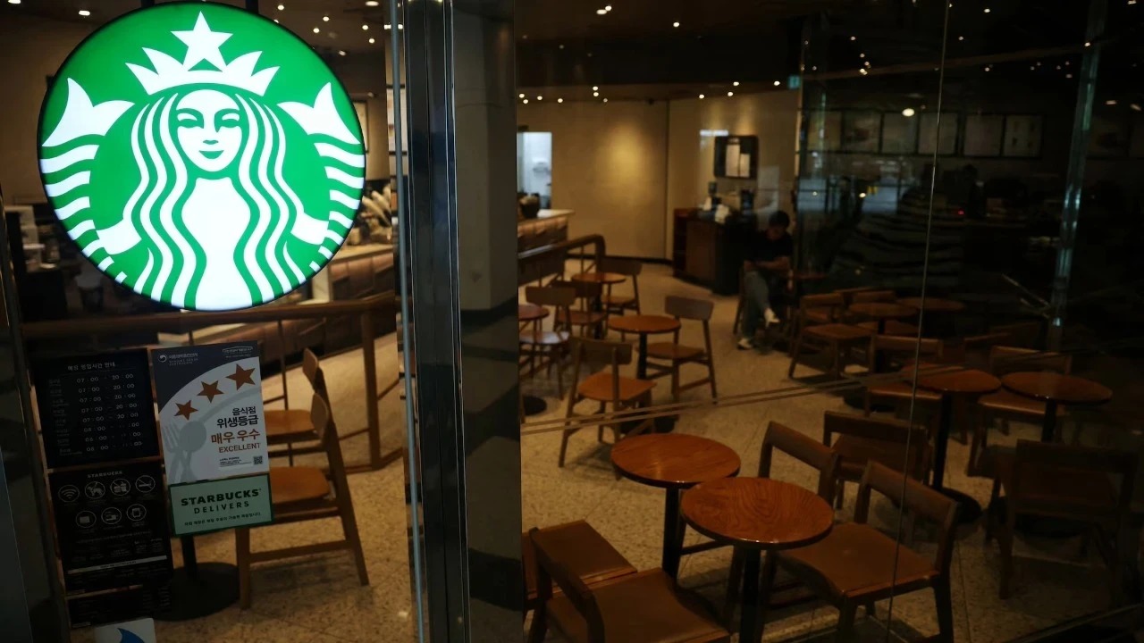 Starbucks’ta büyük kriz: Tüm şubeler kapandı