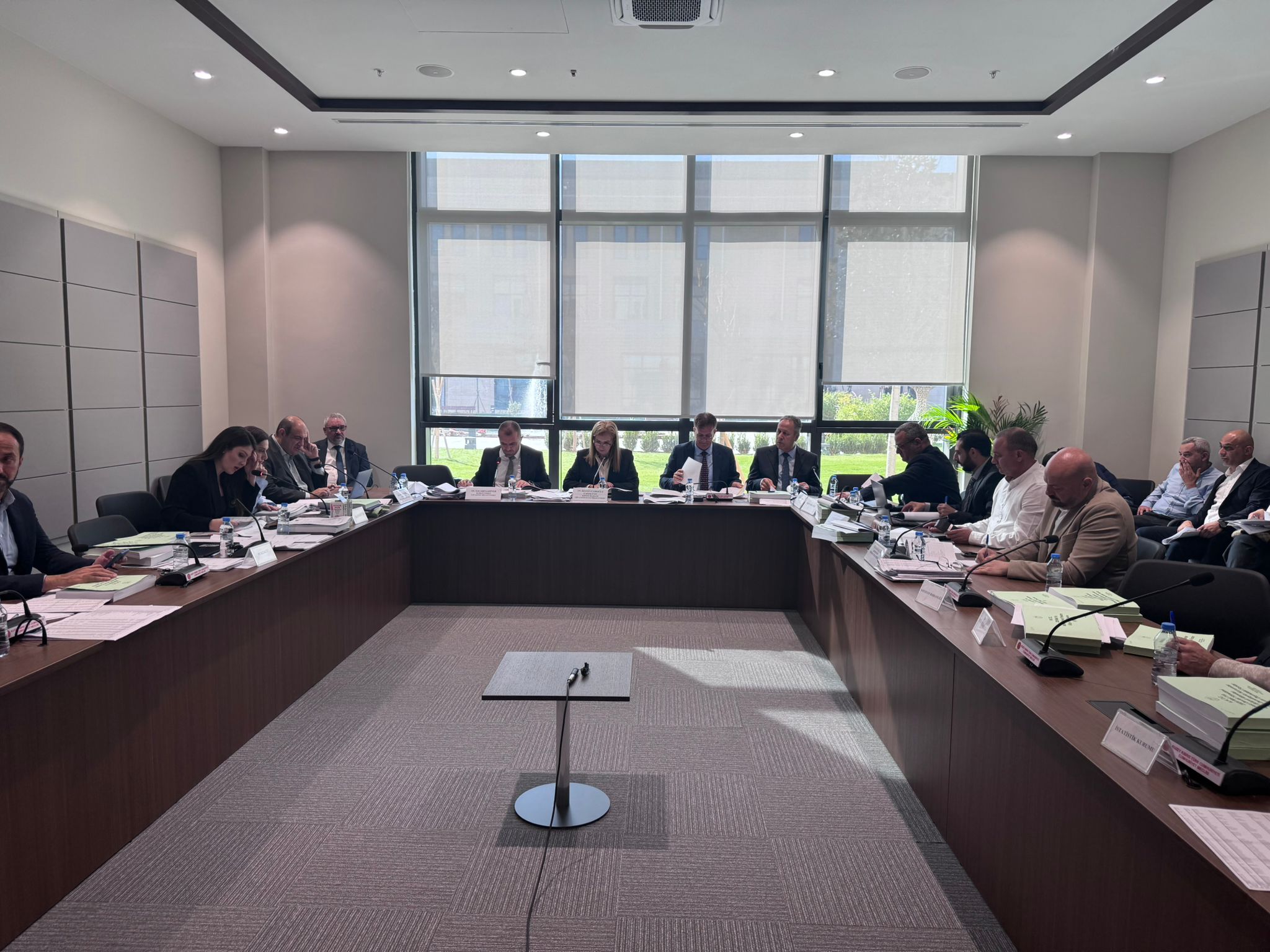 Bayındırlık ve Ulaştırma Bakanlığı, Sağlık Bakanlığı ve BTHK bütçeleri görüşülecek