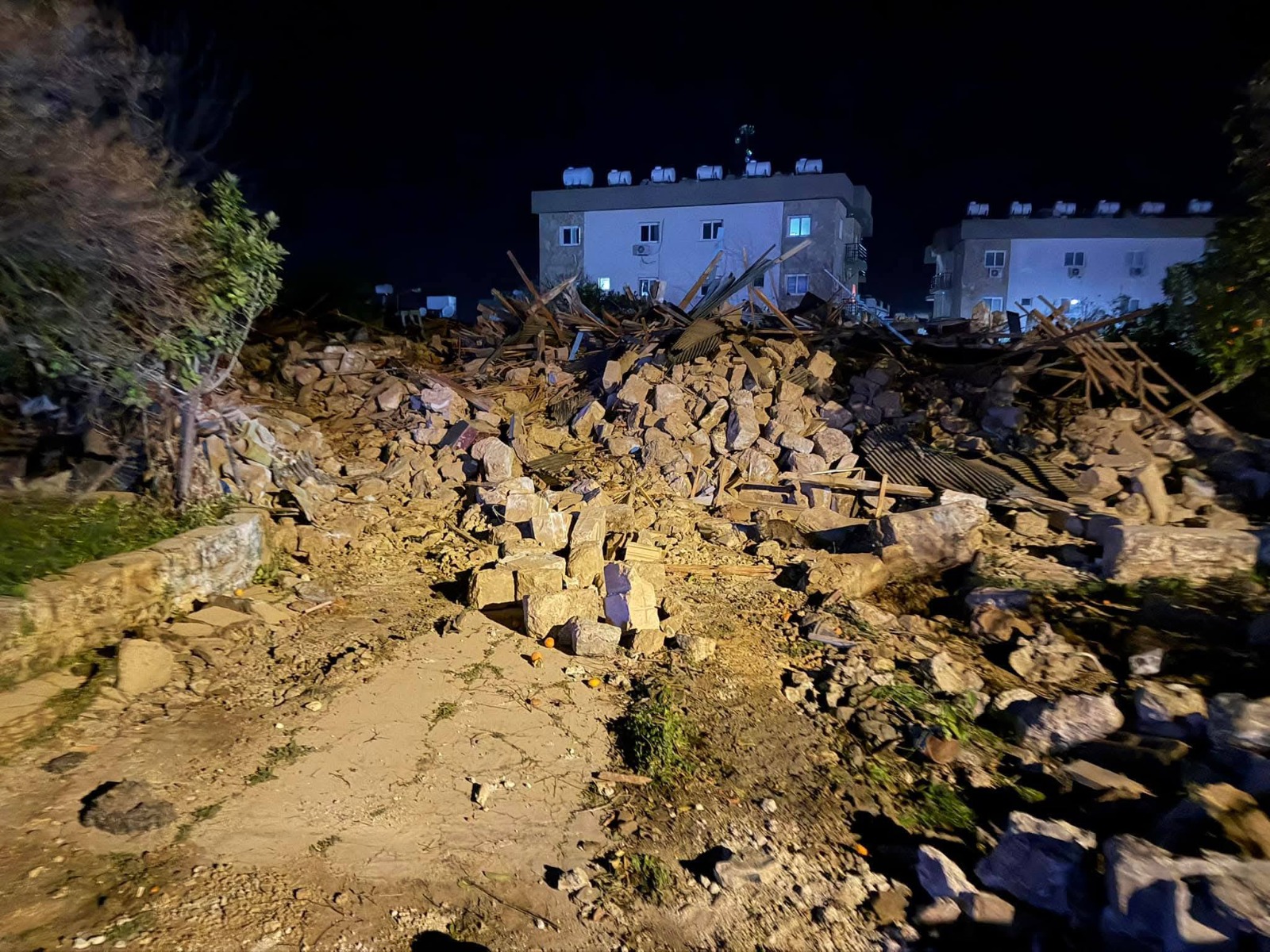 Alsancak’ta 15 yapı koruma altına alındı