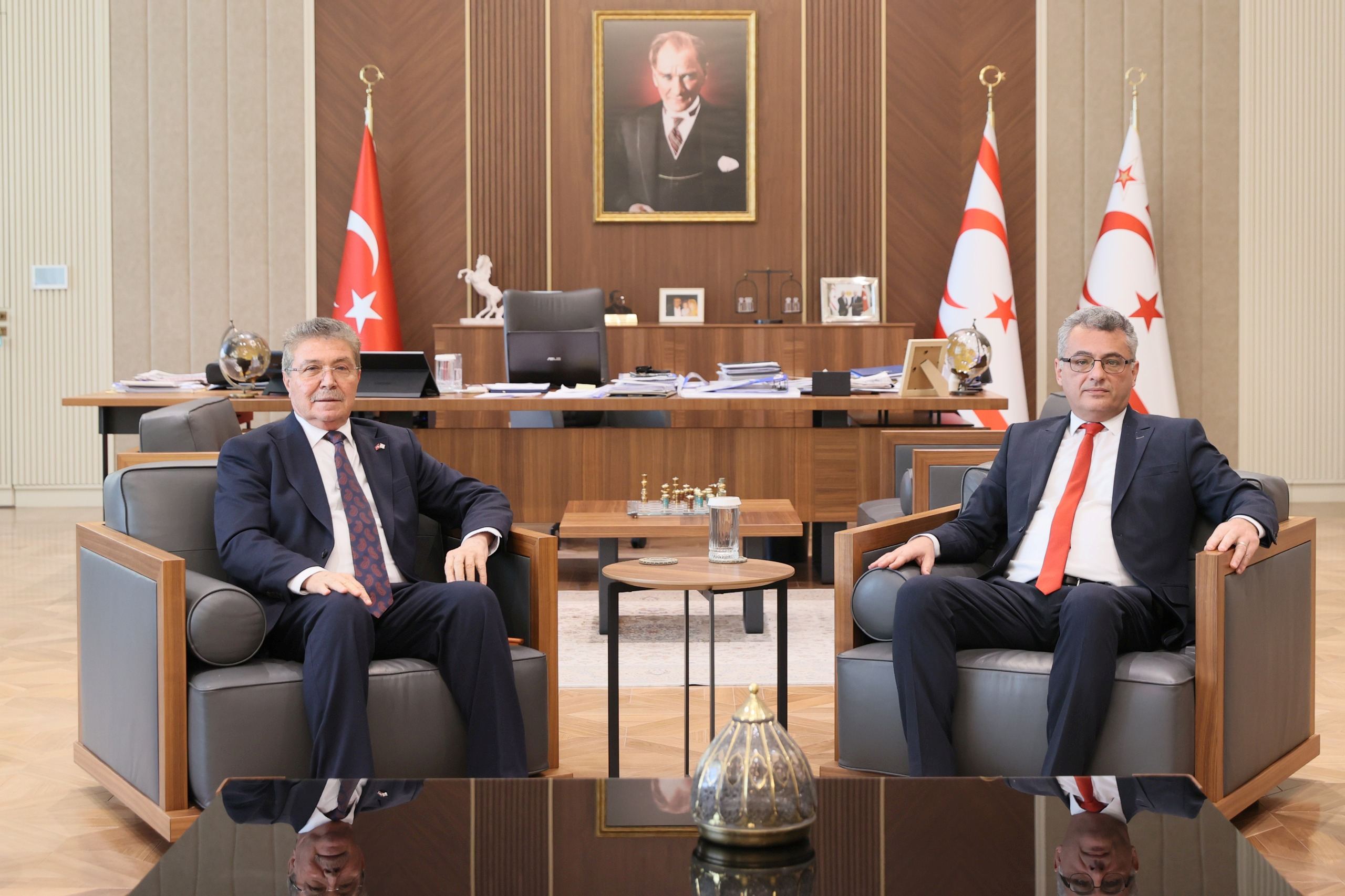 Cumhurbaşkanı Tufan Erhürman, Başbakan Ünal Üstel’i kabul etti