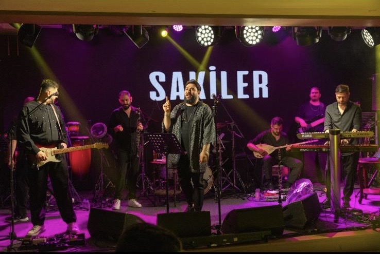 Sakiler, Merit Lefkoşa’da müzik şöleni yaşattı