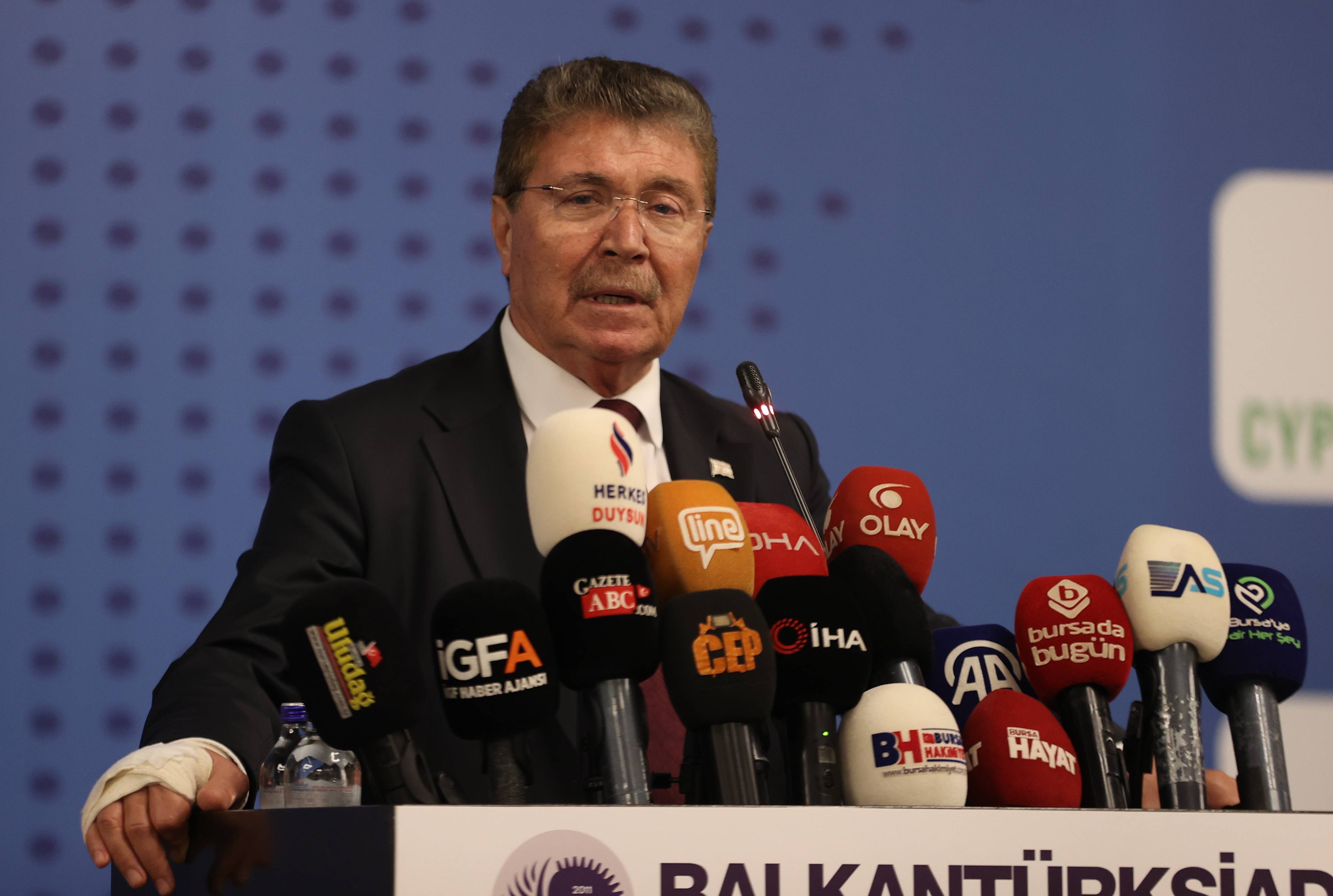 Üstel: Kıbrıs Türk halkı 1950'lerden beri varoluş mücadelesi veriyor