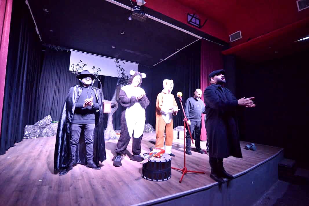 ‘Her Şeyi Bilen Kitap’ Lefke’de sahnelendi!