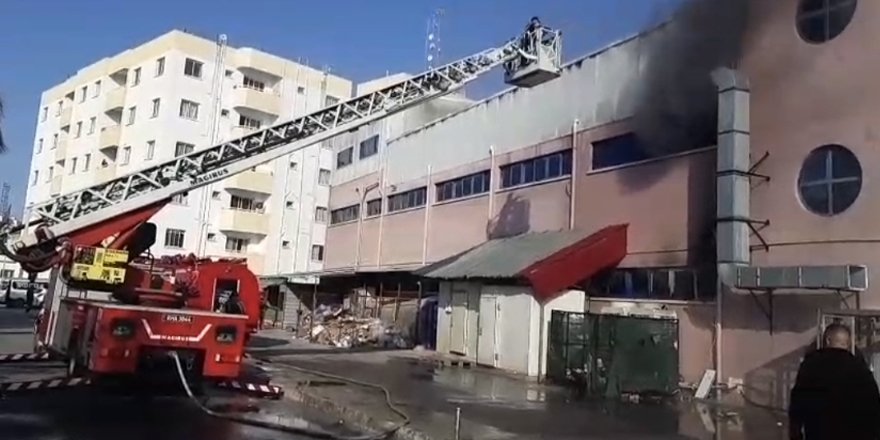 Önder AVM’deki yangının elektrik kablolarının kısa devre yapması sonucu çıktığı bildirildi