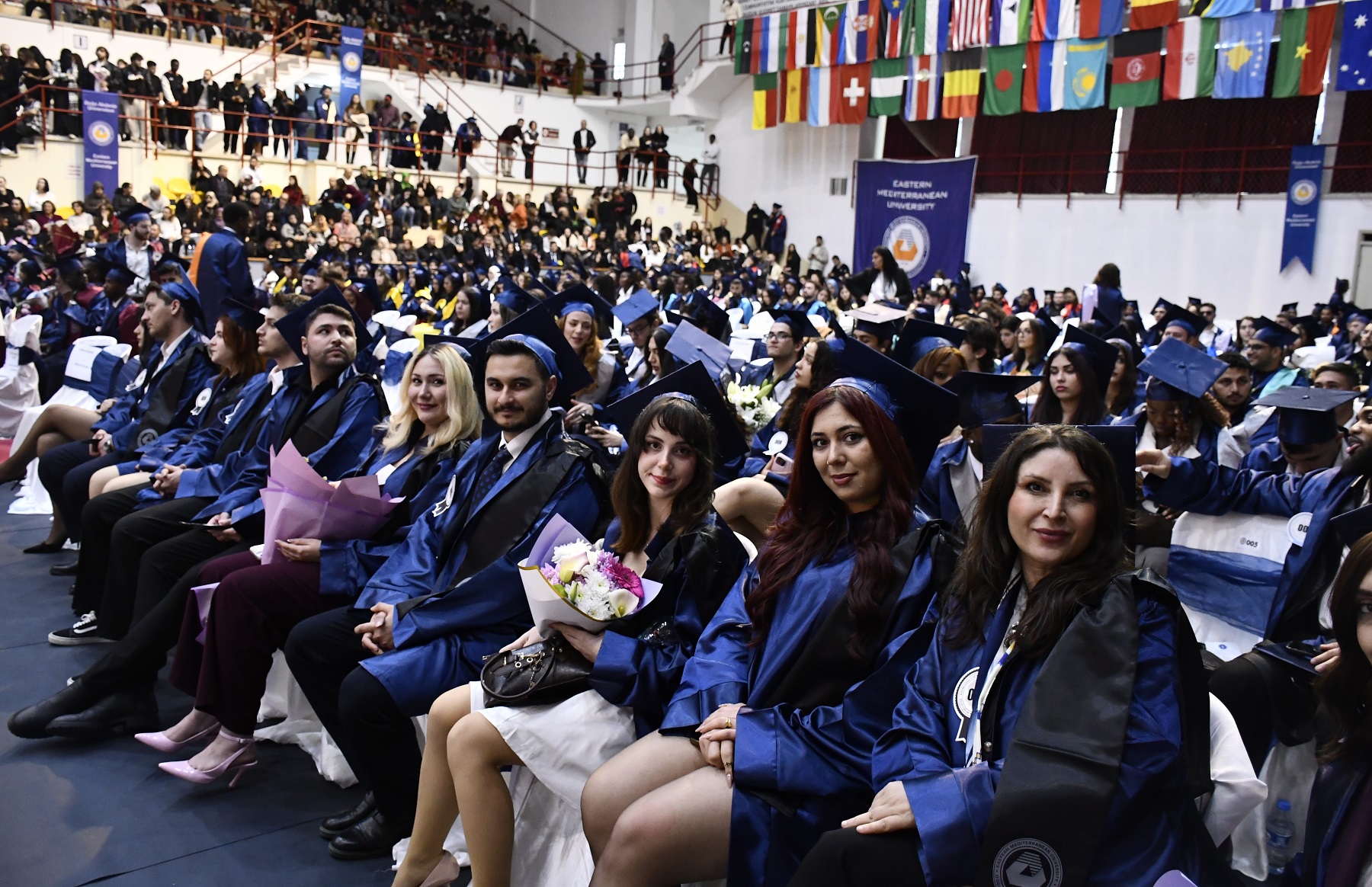 DAÜ’de mezuniyet coşkusu: 700’ü aşkın öğrenci diplomalarını aldı