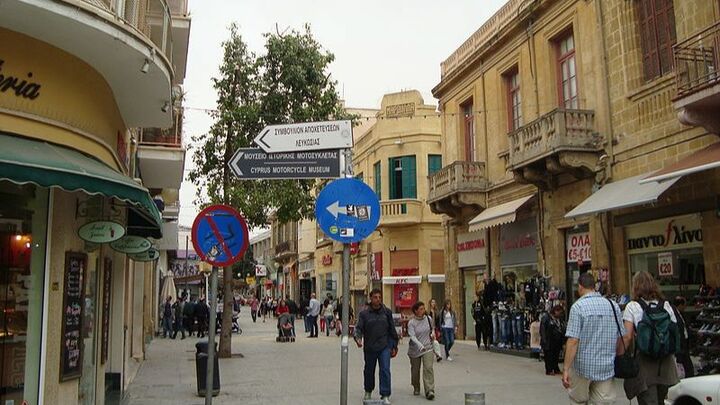 Eurostat araştırması: Rumlar, homurdansalar da hayatlarından memnun