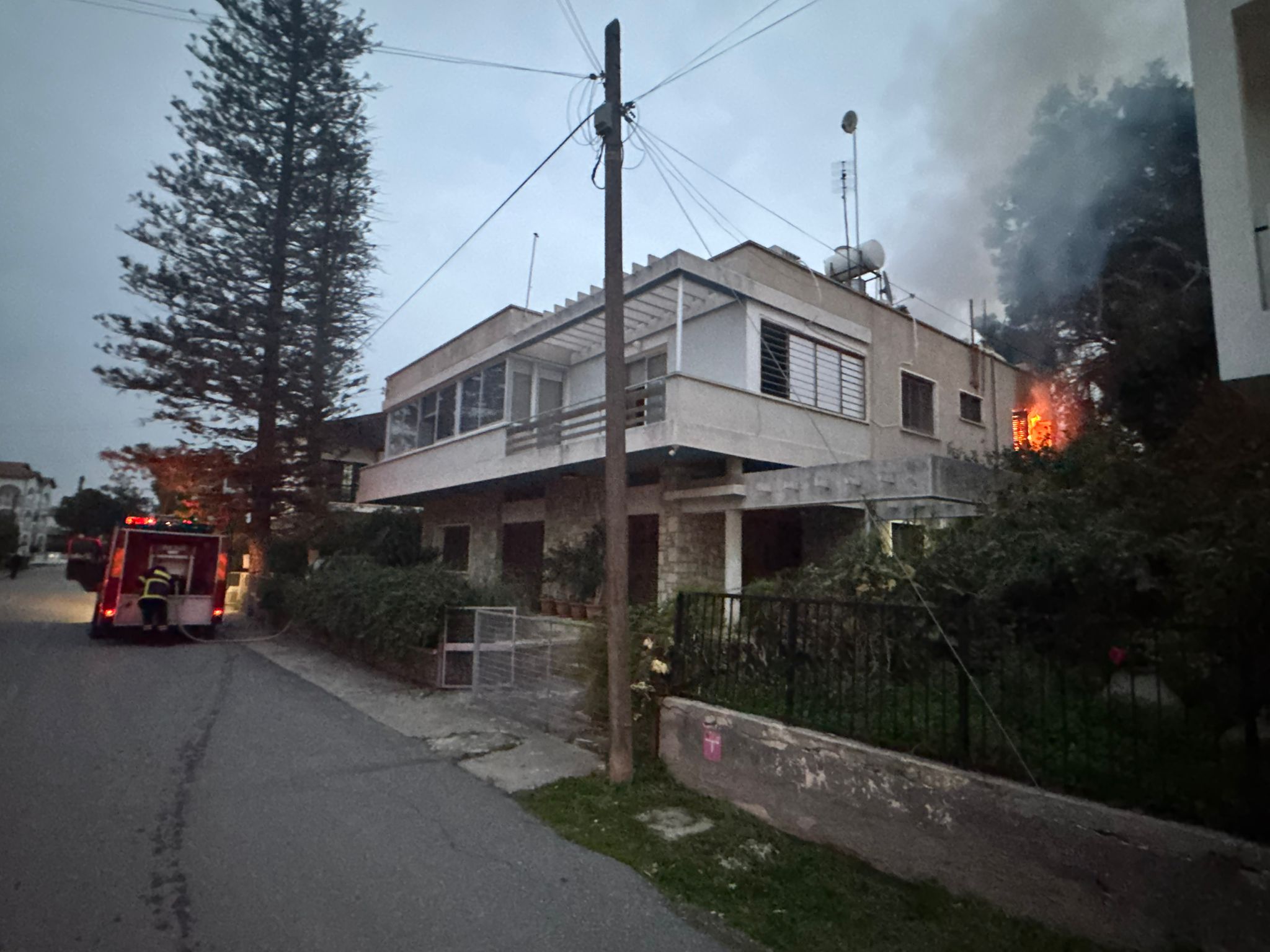Köşklüçiftlik bölgesindeki bir evde yangın çıktı