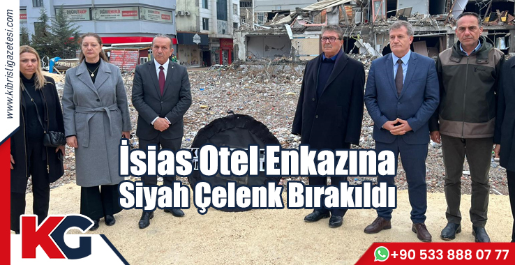 İsias Otel Enkazına Siyah Çelenk Bırakıldı