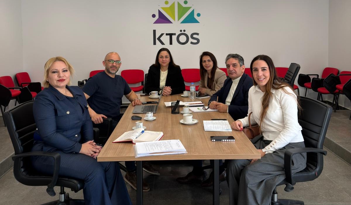 CTP Eğitim Komitesi KTÖS’ü ziyaret etti