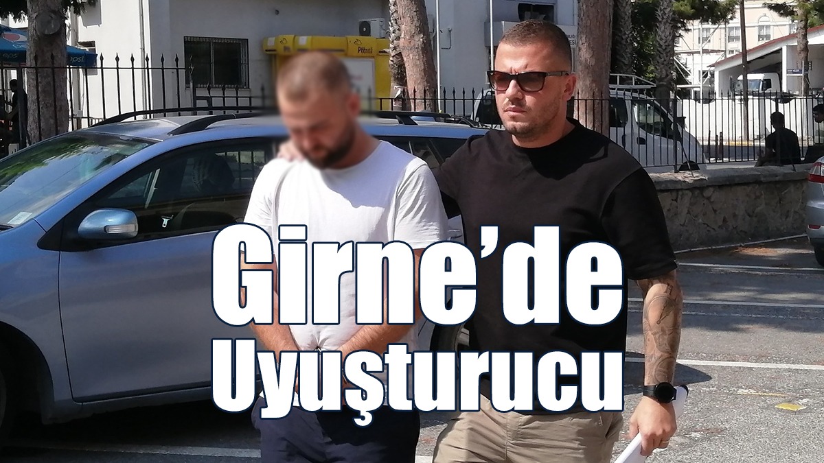 Evinde Satışa Hazır Paketler Ele Geçirildi