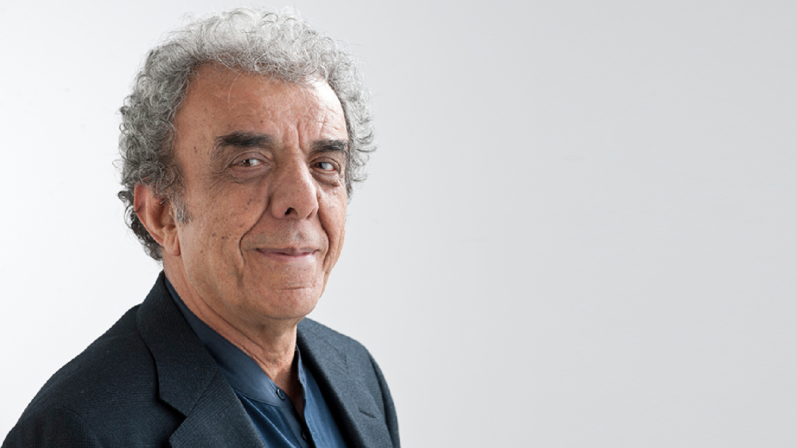 Yönetmen Ali Özgentürk hayatını kaybetti