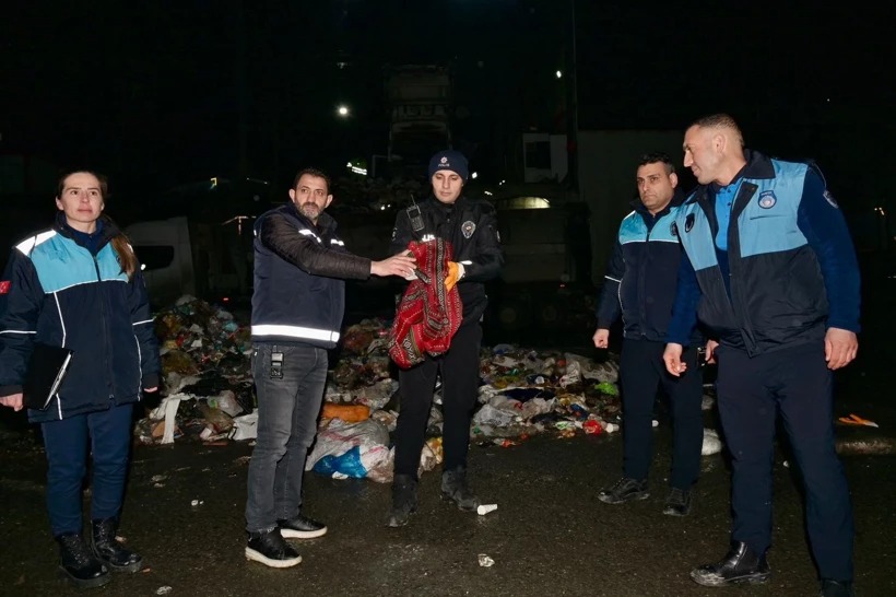 Çöpten servet çıktı: Tam 1 milyon 200 bin lira değerinde altın