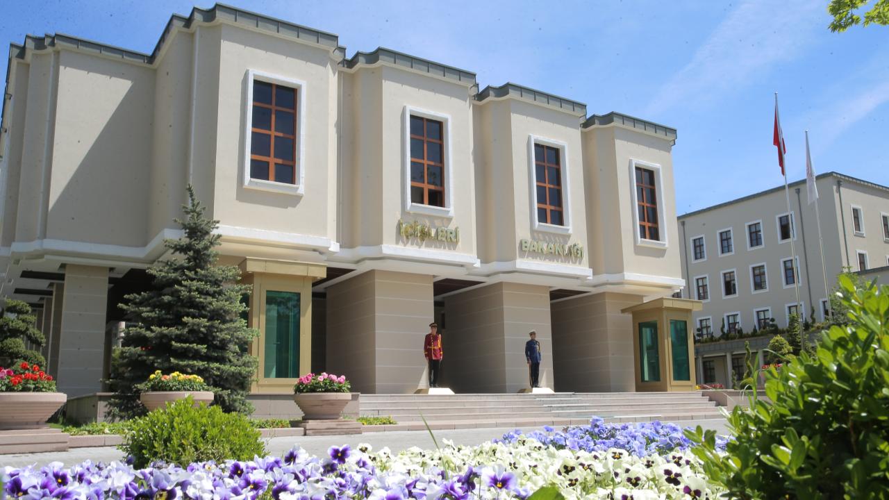Beş CHP'li belediye başkanı görevden uzaklaştırıldı