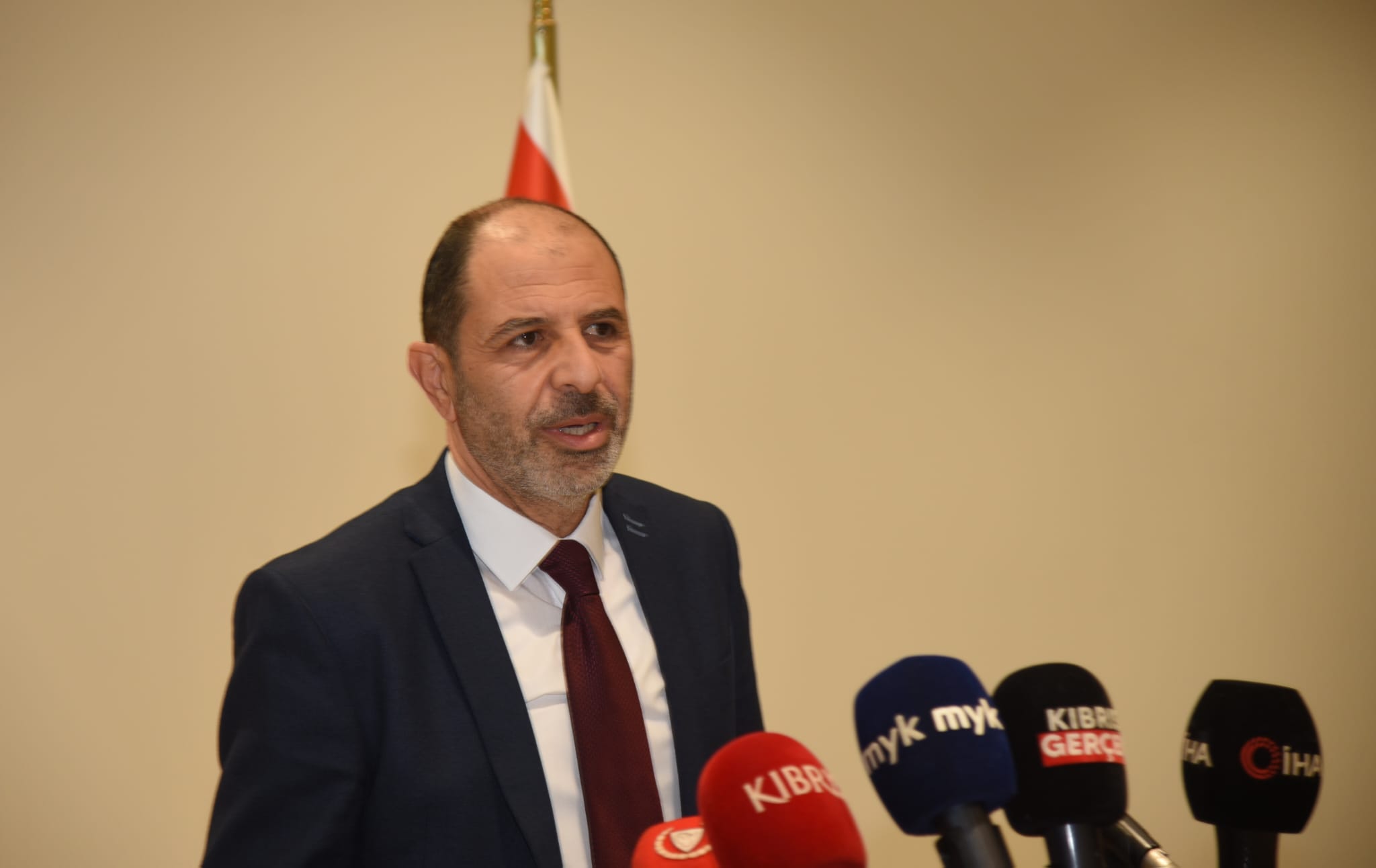 Özersay: Bizim için önemli olan Kıbrıs Türk halkının hakları