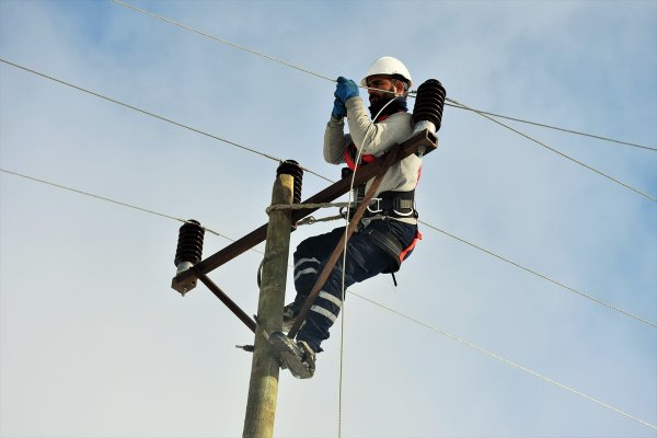 Kalkanlı köyü ve Lara Restoran civarında elektrik kesintisi