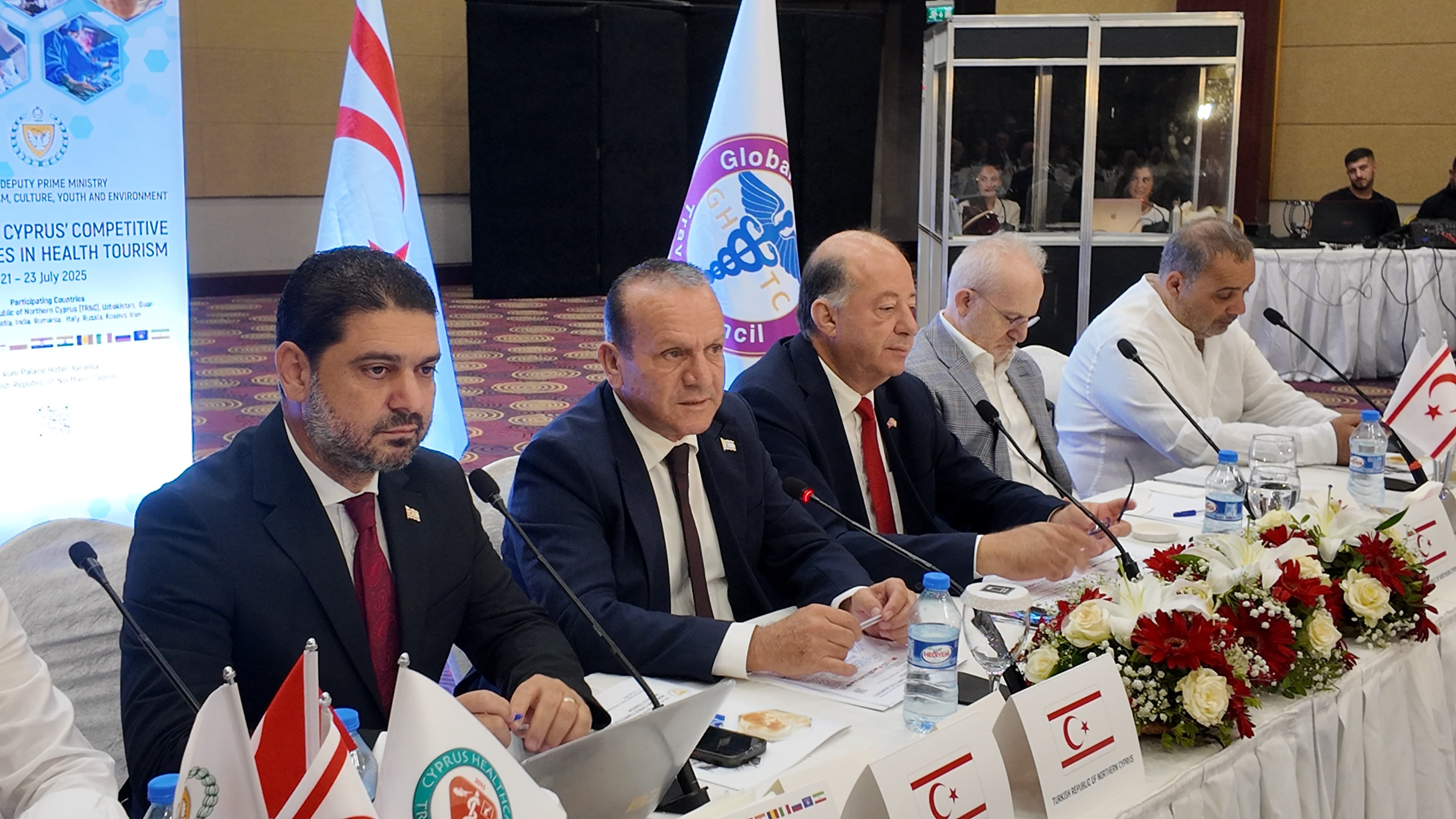 Sağlık turizminde açılım: 12 ülkeden 40 profesyonel buluştu