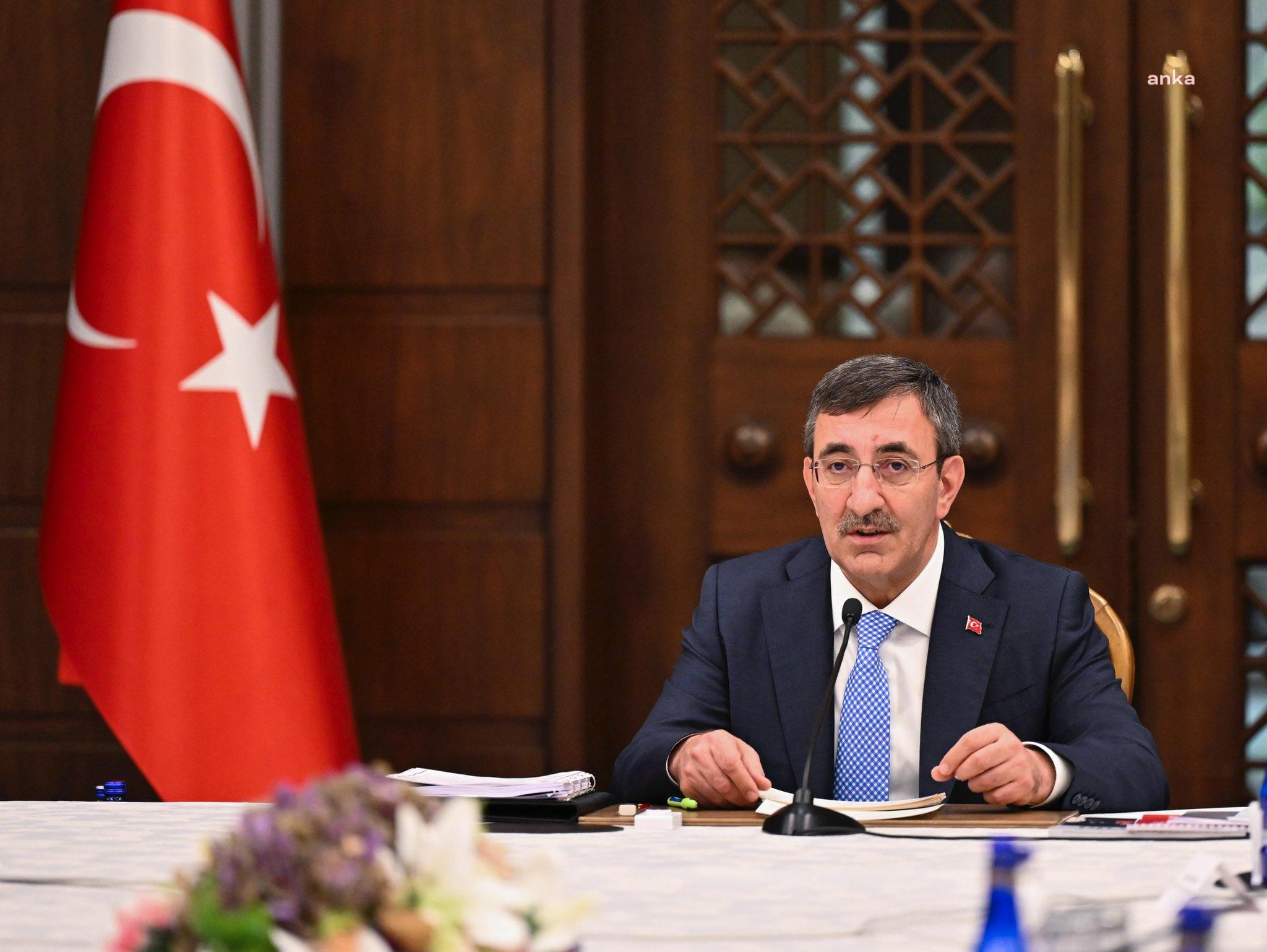 Yılmaz, Erenköy Direnişi'ni ve şehit Pilot Yüzbaşı Topel'i andı