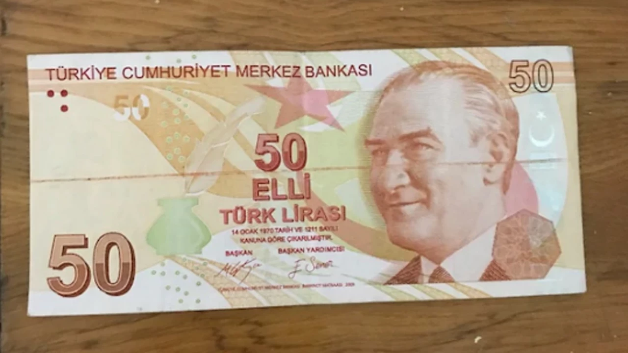 İskele’de 50 TL’yi çakmakla yakan kişi tutuklandı