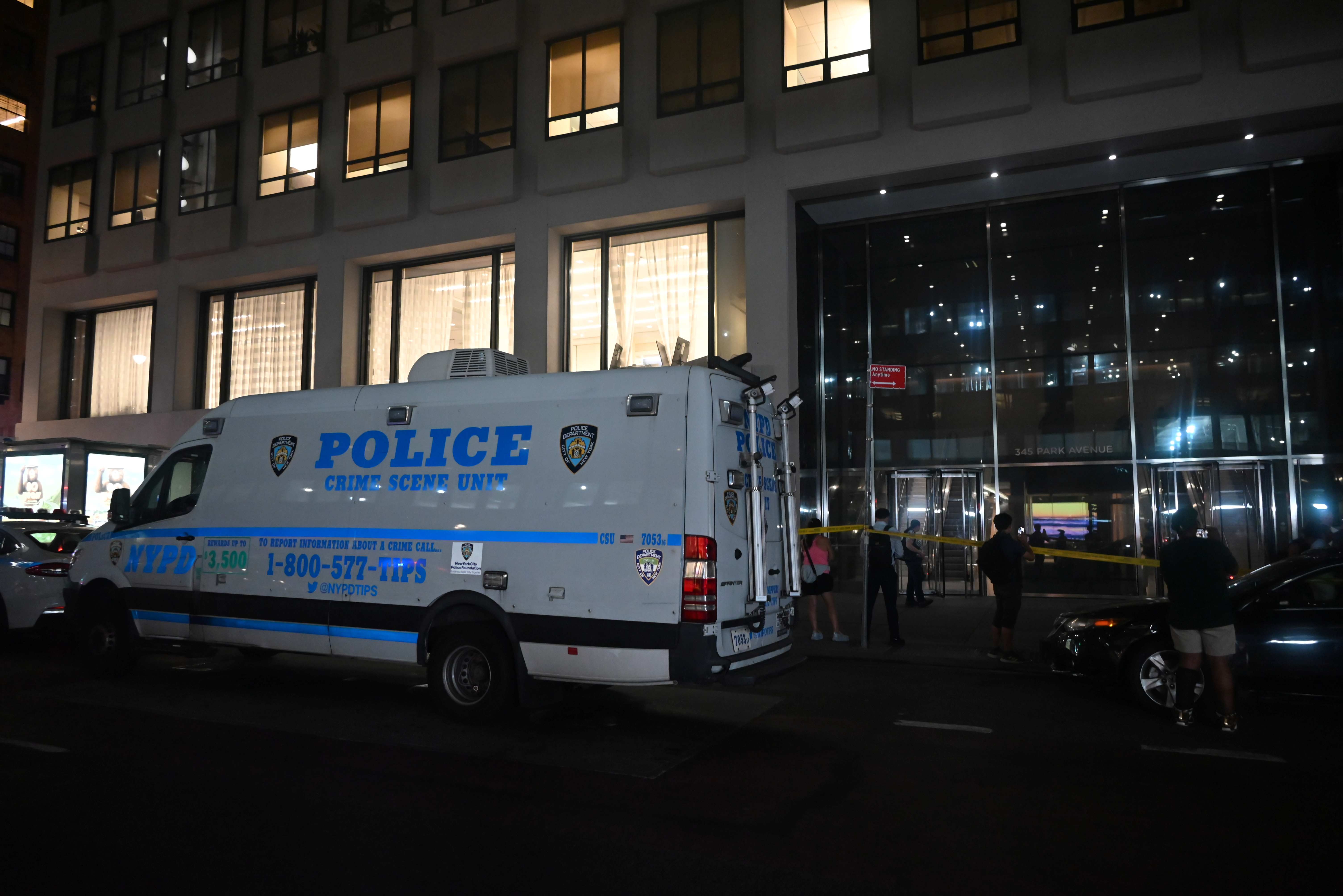New York'taki finans merkezinde silahlı saldırı: Beş ölü