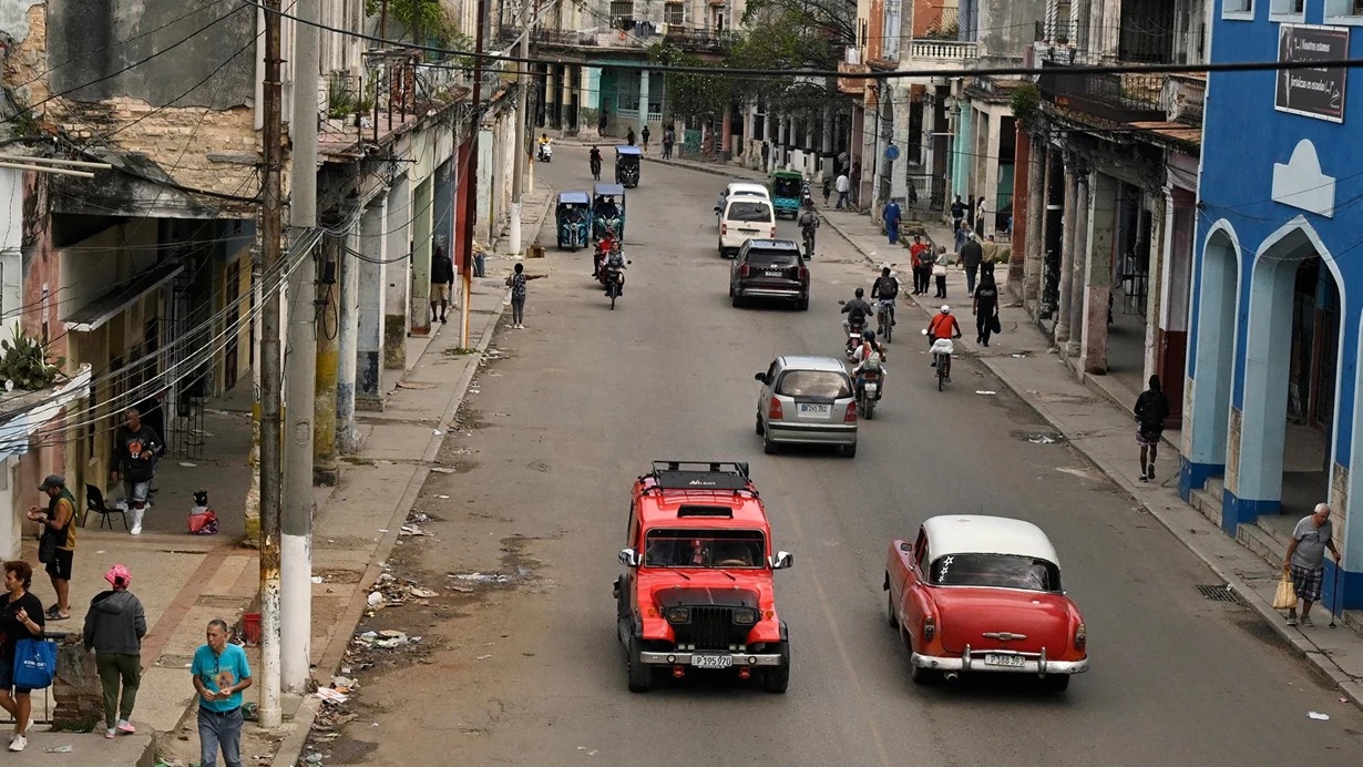 Küba'da yakıt krizi nedeniyle bazı oteller kapanmaya başladı