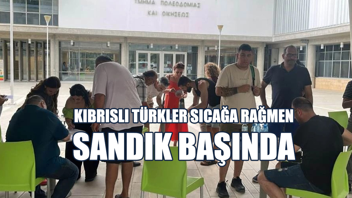 Kıbrıslı Türkler Sıcağa Rağmen AP Seçimleri İçin Sandık Başında
